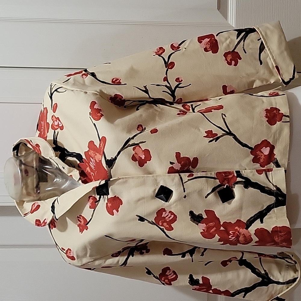 Jacket - Picture 1 of 9